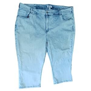 Lane Bryant Capri/Crop Jeans Women's Plus Size 28 Acid Washed Curvy Fit Flex